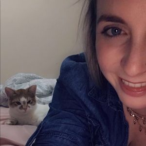 Meet your Posher, Lesley